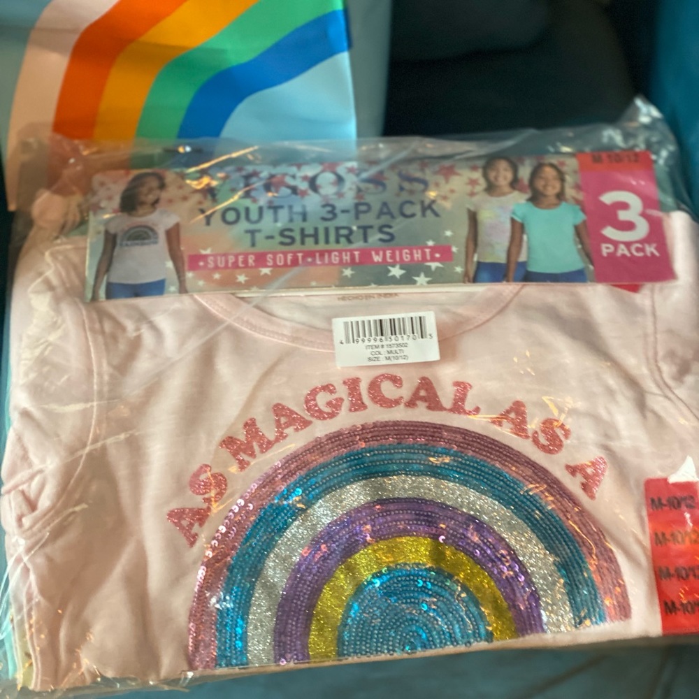 Vigoss 3 pack shirts NWT